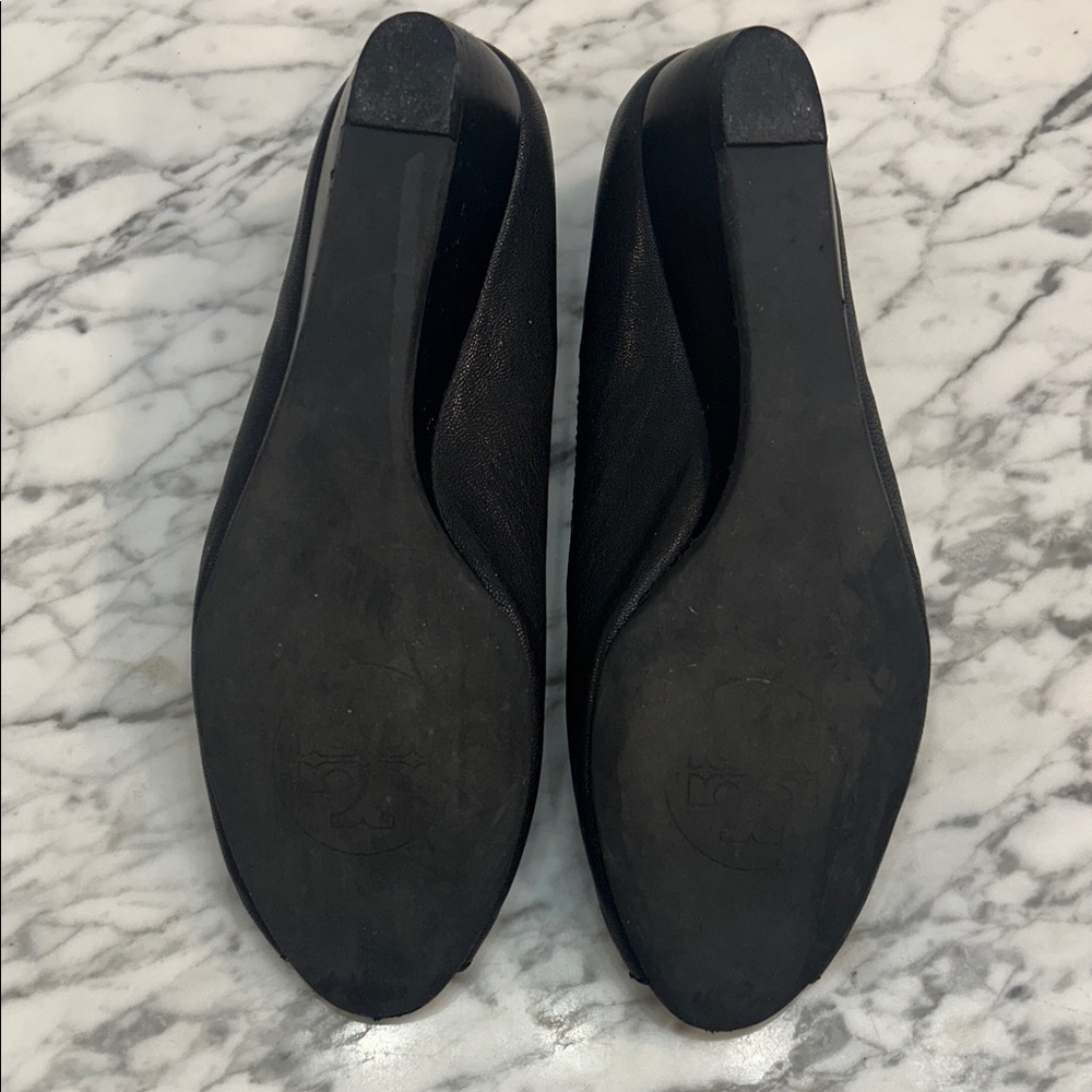 Tory Burch Black Small Wedge with Gold Accents - Picture 5 of 6